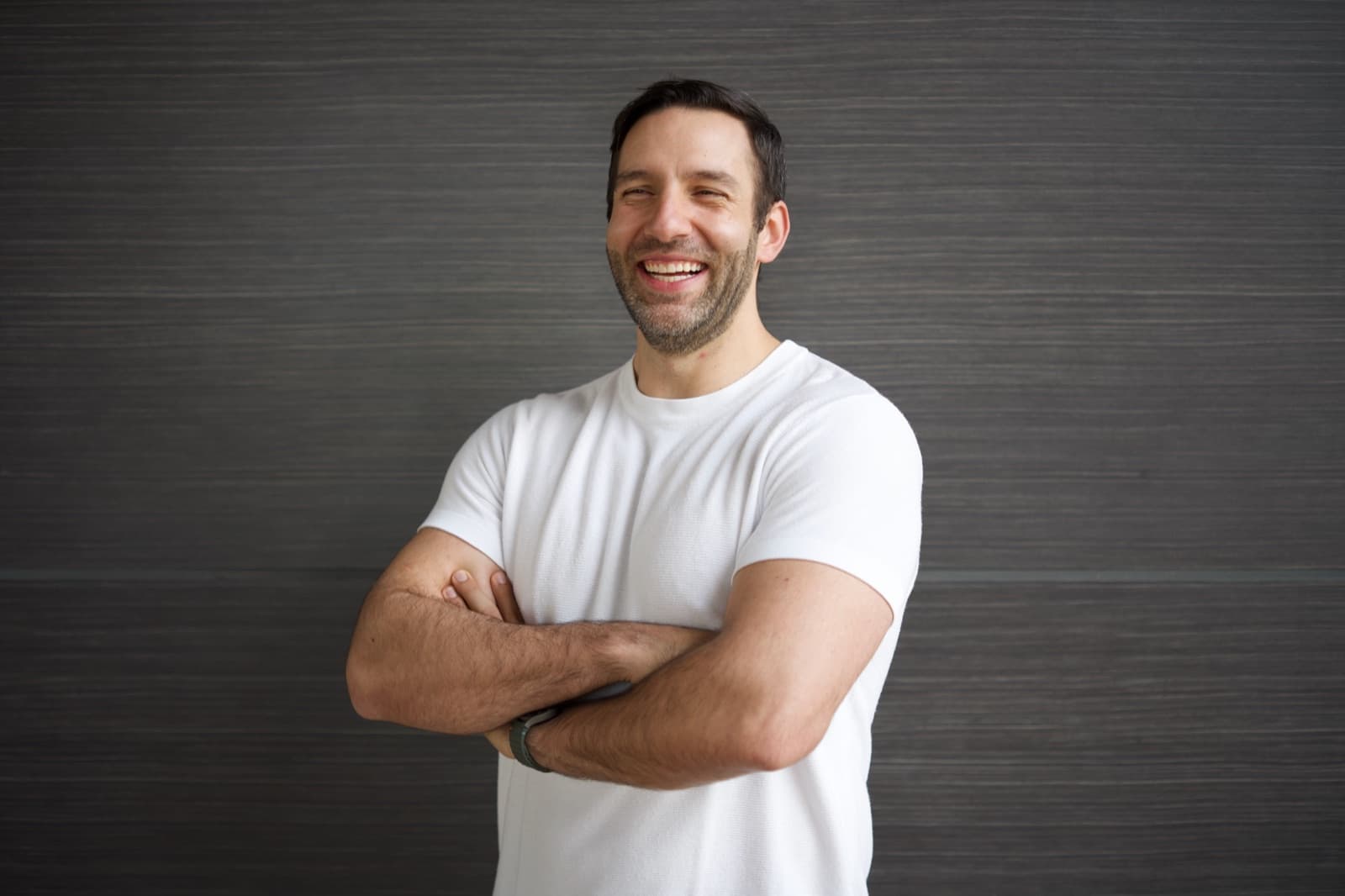 Santiago Gaitán, sonriendo